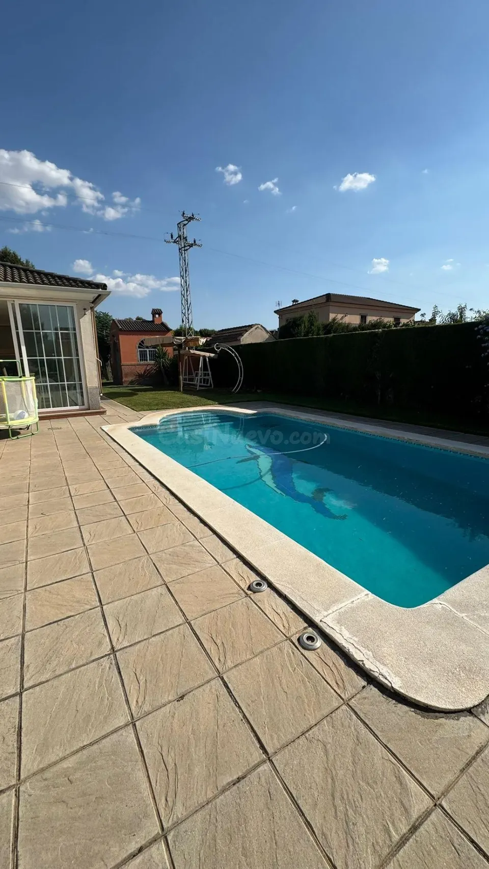 CHALET CON ENCANTO EN TERRENO RUSTICO