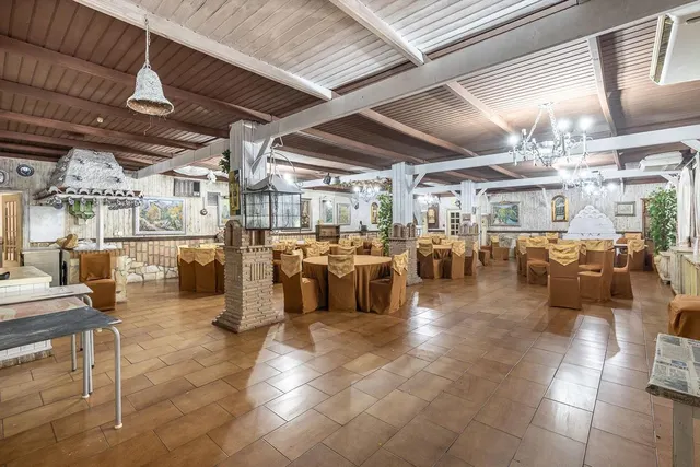 EN VENTA HOTEL Y RESTAURANTE LOS PINILLOS — 7