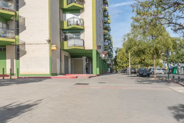 Venta de cafetería La Contraviesa de 160 m2  junto a Alcampo — 42