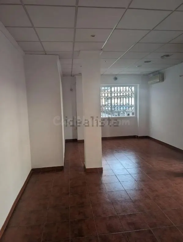 VENTA DE LOCAL COMERCIAL ZONA PLÁ DEL BON REPÓS — 5