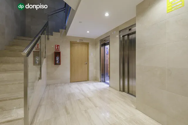 Piso en Calle Arabial con Vistas Despejadas al Parque García Lorca — 22