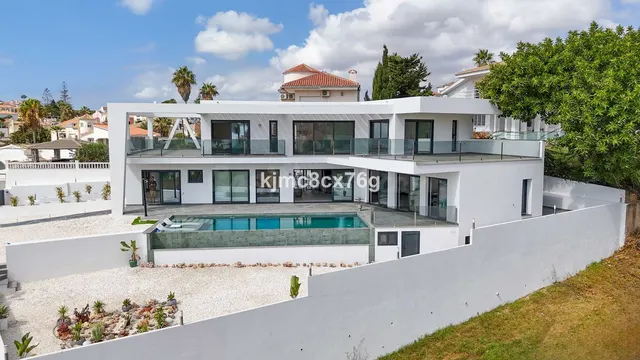 Chalet 5 habitaciones 615m² en venta - Riviera del sol