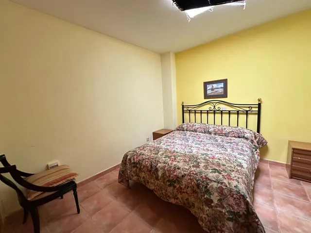 SINGULAR CASA CON DOS VIVIENDAS EN LA CABRERA — 6