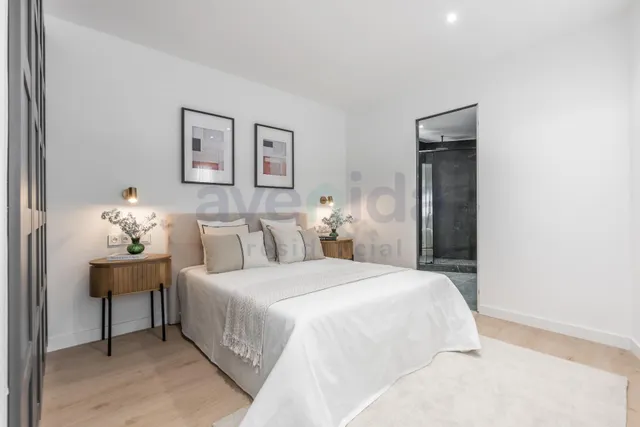 Elegante vivienda reformada de 3 dormitorios en Calle Bailén — 19