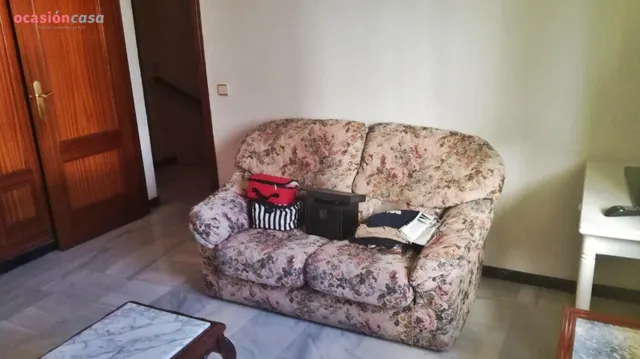 CASA DE TRES PLANTAS PARA ENTRAR A VIVIR - 350.000€ - — 10