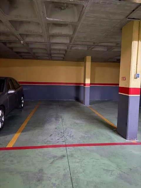 ALQUILER DE APARTAMENTO EN RONDA SUR SIN MUEBLES — 25