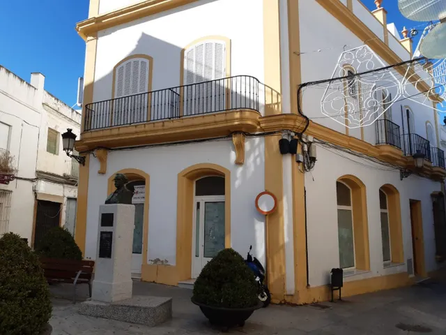 LOCAL COMERCIAL EN CORREDERA BAJA - CHICLANA — 2
