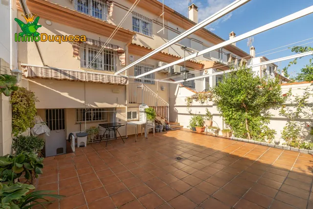 Casa adosada en "Urb. La Joya" -  Pulinanas (Con GRAN PATIO de 47 m2) — 2
