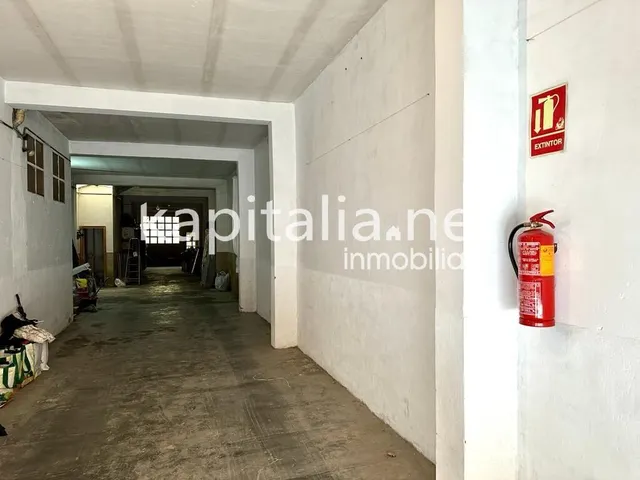 Local comercial en venta en Ontinyent (Valencia) — 2