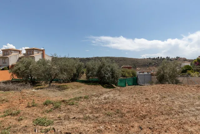 Parcela Urbanizable en Carretera de la Sierra — 2