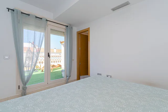 Residencia Denia Plaza. Amplio ático dúplex en venta en el centro de Denia. — 16