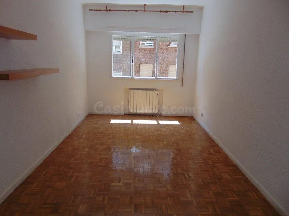 VENTA DE NUDA PROPIEDAD APARTAMENTO CLARA DEL REY PROSPERIDAD