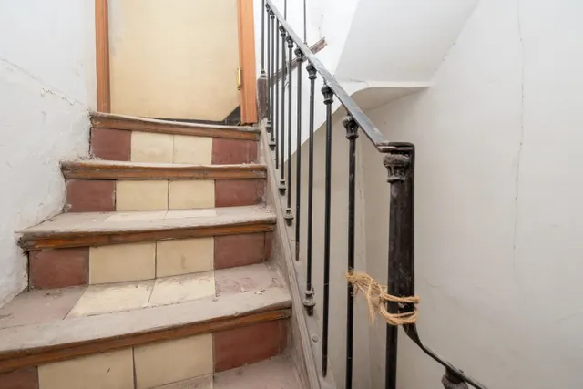 A LA VENTA EDIFICIO EN PLAZA BIB-RAMBLA — 22