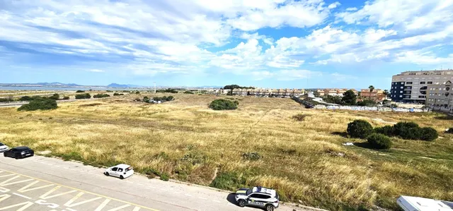 se vende un estudio con garaje y trastero cerca de la playa  - foto 2