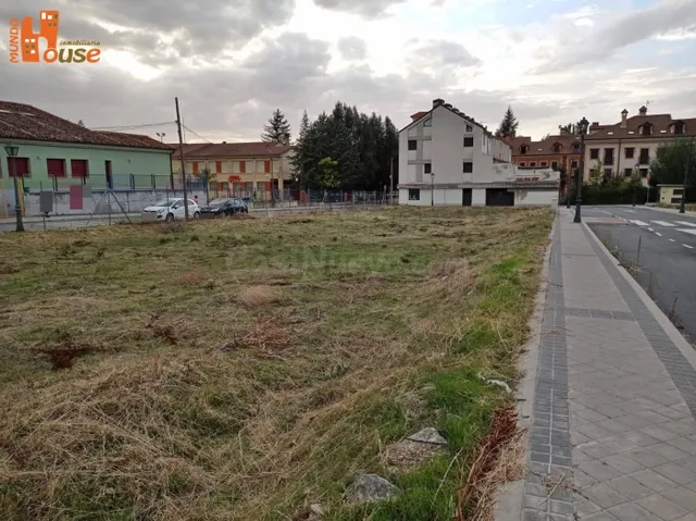 PARCELA URBANA EN SAN ILDEFONSO (SEGOVIA) - foto 2