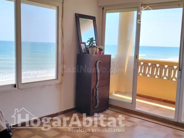 ¡PRIMERA LINEA DE LA PLAYA! CHALET CON 4 TERRAZAS Y GARAJE — 3