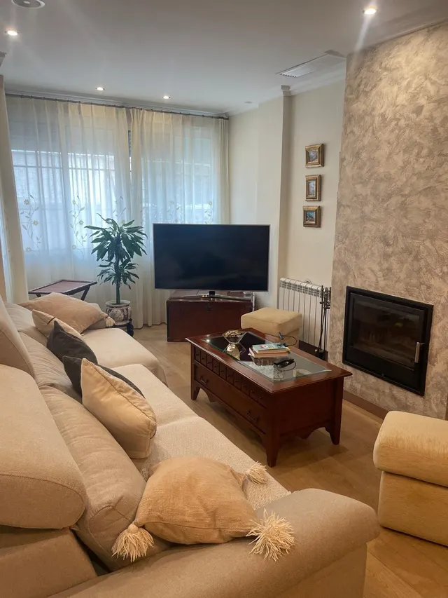 SE VENDE PRECIOSO ADOSADO EN CIUDAD JARDIN — 26