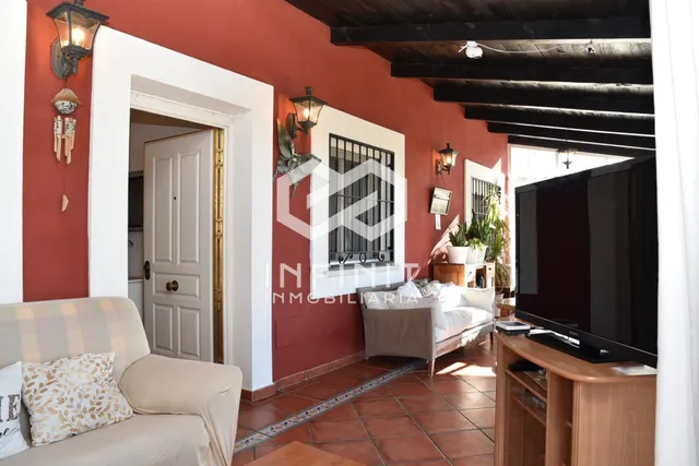 Una casa que impresiona por fuera y enamora por dentro... ¡IMAGINA TUS VERANOS AQUÍ! Piscina, barbacoa, pérgola y zona chill out — 43