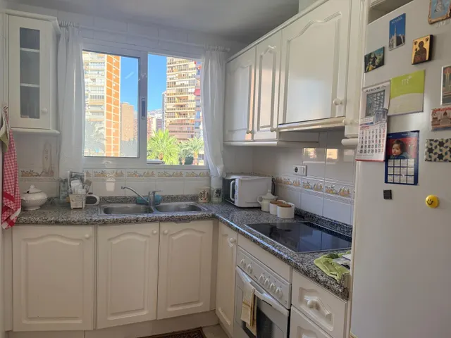Fantástico piso de dos dormitorios en el centro de Benidorm — 14