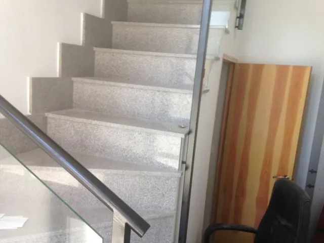 OFICINA DE ALQUILER ZONA ALTA — 3