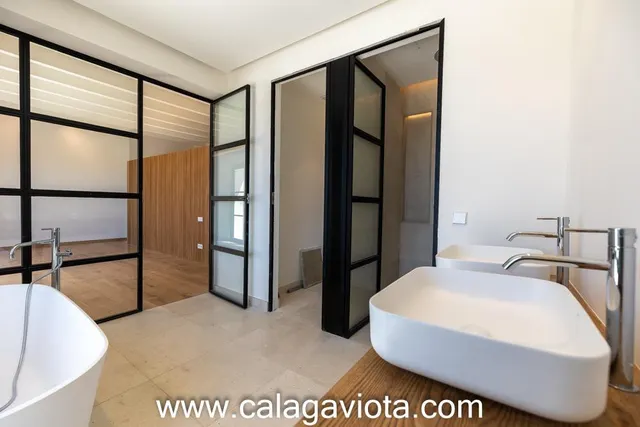Villa de lujo de nueva construcción — 46