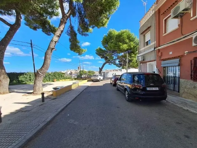 Venta casa en Oliva - foto 2