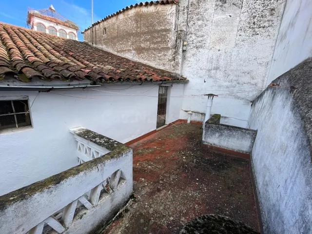 CASA CENTRICA EN MALPARTIDA DE CÁCERES - foto 2