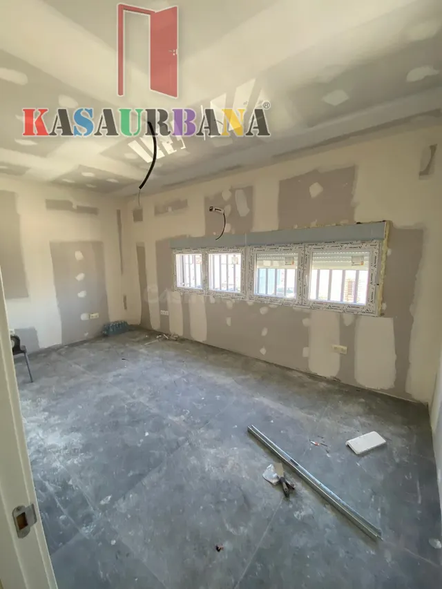 KASAURBANA ofrece en ALQUILER NAVE EN VALDEMORO - foto 2