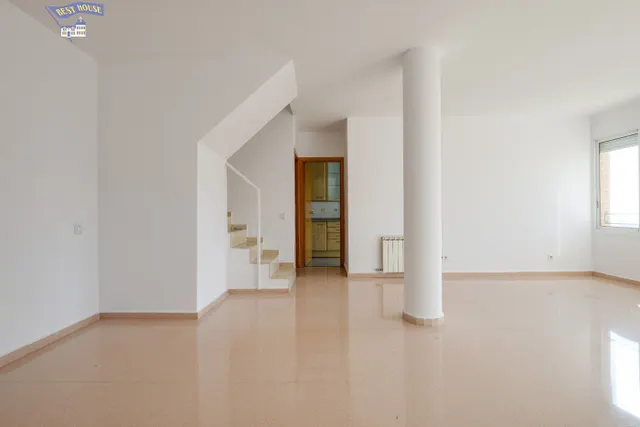 DUPLEX CON VISTA AL MAR — 6