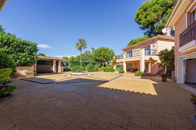 Chalet 9 habitaciones 735m² en venta - Costa Del Sol — 39