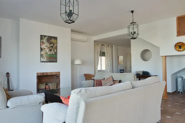 Impresionante chalet con piscina y en zona con campo de golf — 22