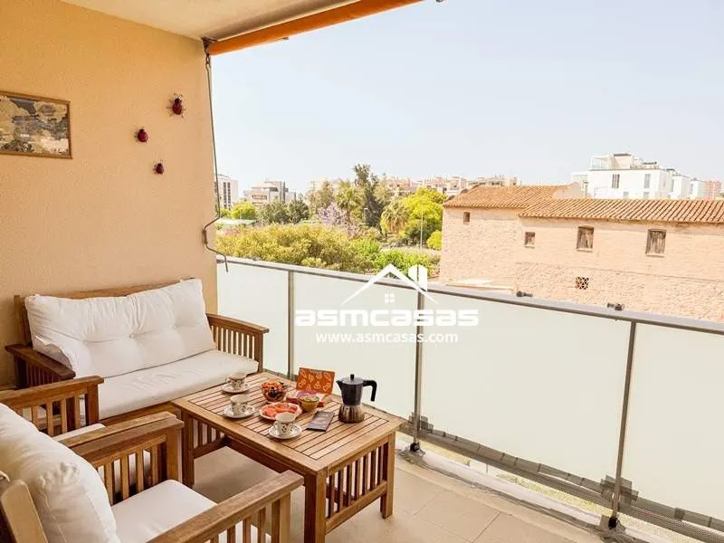 Se alquila apartamento para  agosto