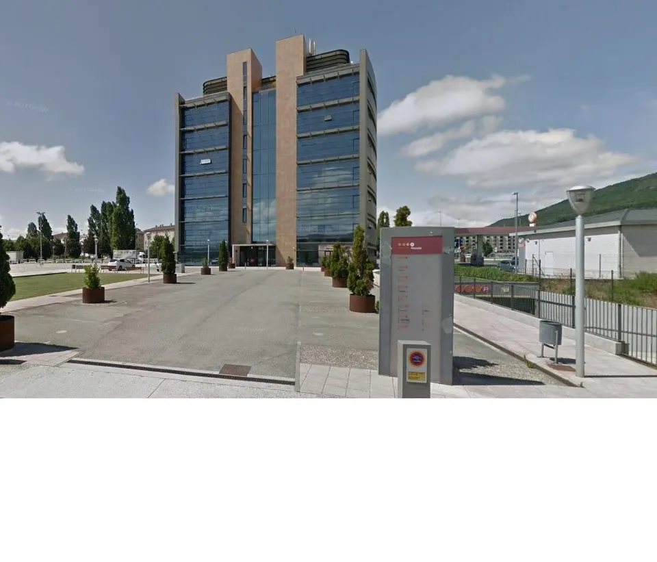 NUEVO ARTICA, SE VENDE PLAZA DE GARAJE
