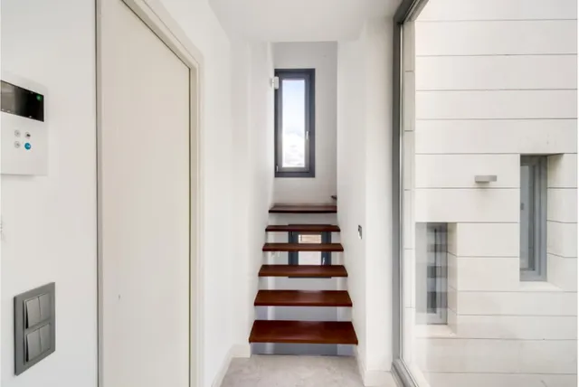 Villa de diseño contemporáneo a solo 4 minutos de Fuengirola. — 20