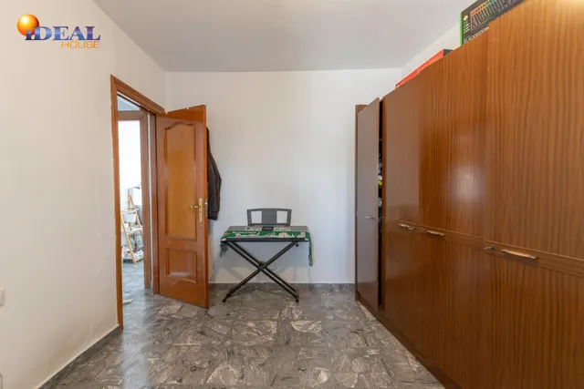 ¡Gran oportunidad en Chauchina Justoa, junto a la entrada de la Carrera de la Virgen! — 38