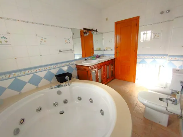 ¡Descubre el hogar de tus sueños en Torrevieja! — 37
