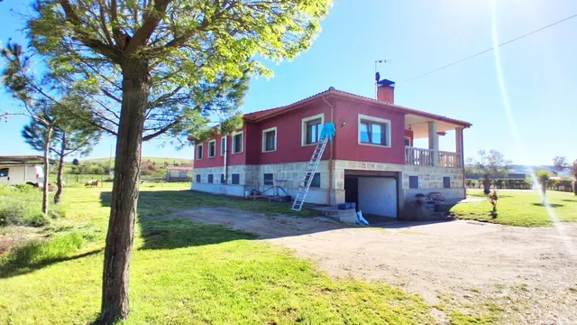 Urbis te ofrece un chalet en venta en Ciudad Rodrigo, Salamanca. — 15