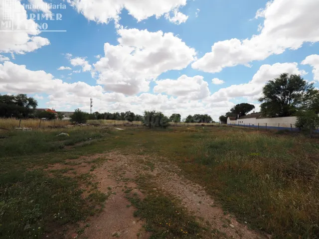 Amplio Terreno Urbano en Argamasilla de Alba por €150,000 - foto 4