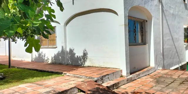 OPORTUNIDAD ÚNICA: LOCAL CON POSIBILIDAD DE CAMBIO DE USO A  - foto 3