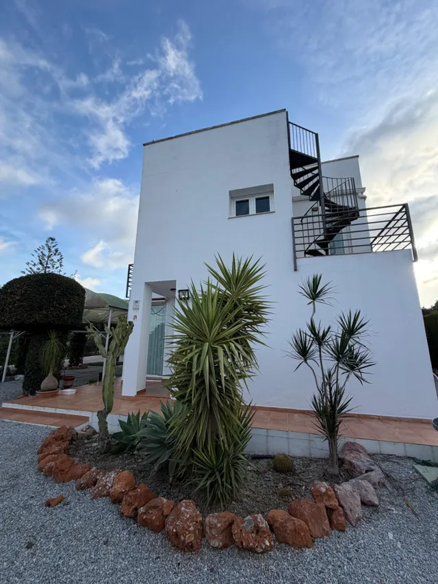 Fantástica finca rústica con 3.000 m2 de parcela en alahurín de la torre — 21