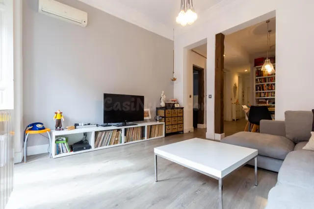 Piso 2 habitaciones 89m² en venta - Embajadores - foto 3