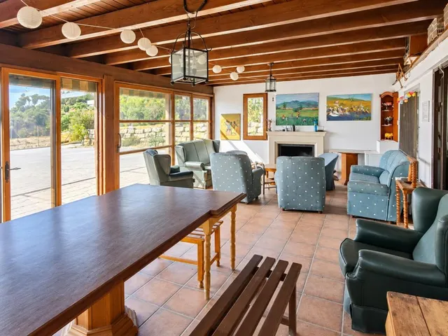 VENTA DE EXCEPCIONAL FINCA RÚSTICA CON GRAN PARCELA Y EDIFICACIONES EN ESTEPONA — 4