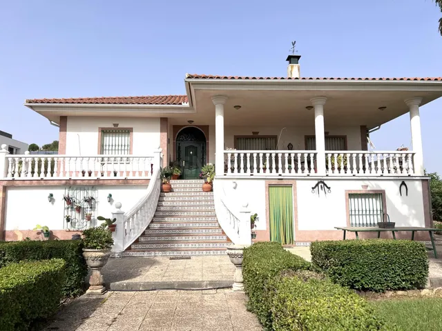 CHALET URBANO EN QUINTO CECILIO - foto 2