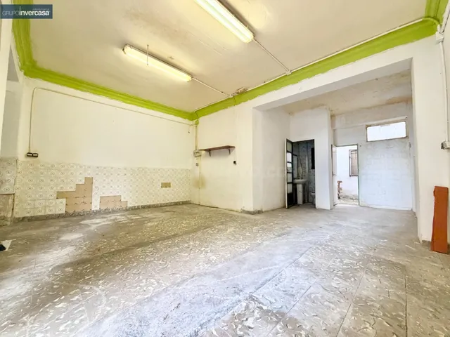 Planta baja con entrada independiente para acondicionar en z