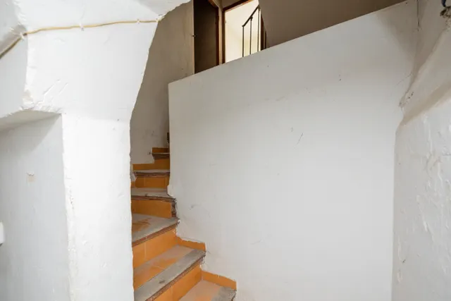 A LA VENTA EDIFICIO EN PLAZA BIB-RAMBLA — 23
