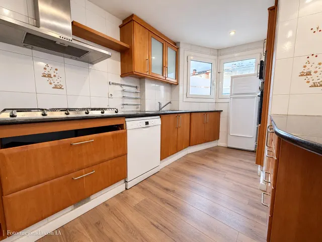 Roses I Piso céntrico con espectacular garaje de 65 m2 y terraza privada con barbacoa — 30