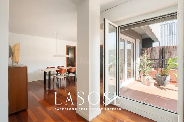 ESPECTACULAR ATICO DUPLEX CON PISCINA PRIVADA EN TRES TORRES - foto 4