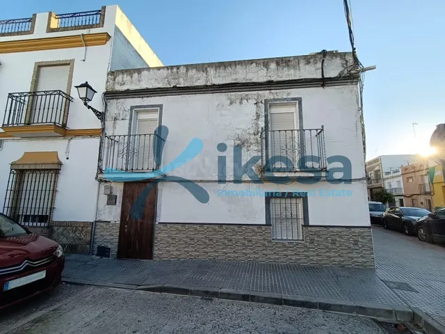 Venta de Casa Adosada en Lora del Río - Sevilla