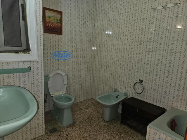 Amplia vivienda de 159 m2 con cinco dormitorios – Los Ángeles / límite San Blas — 11