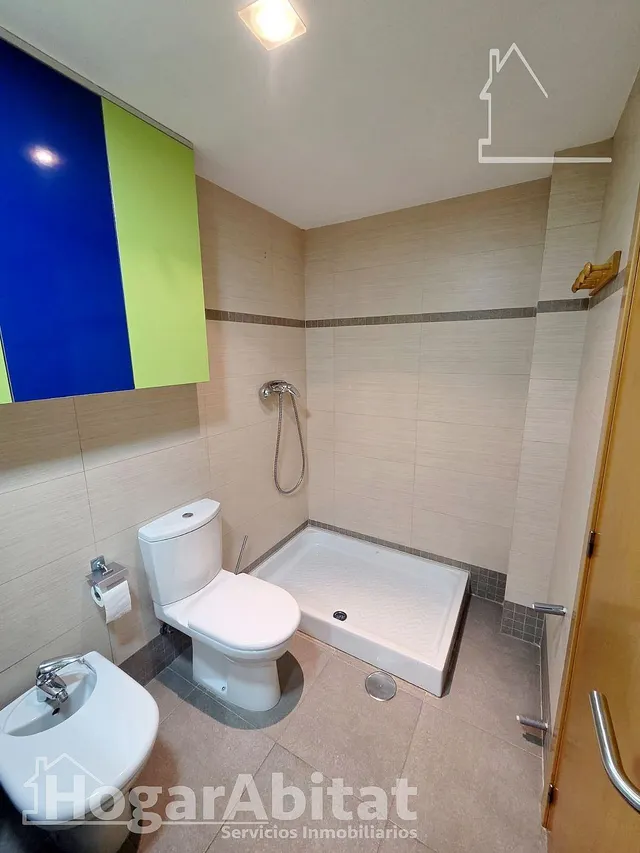 MUY AMPLIO Y EXTERIOR EN RESIDENCIAL CON GARAJE, TERRAZA Y PISCINA — 32